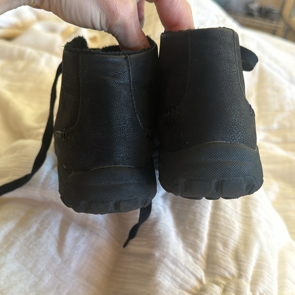 Skechers Relaxed fit air cooled memory foam women’s bootie ankle boot size 7.5 - Picture 3 of 8